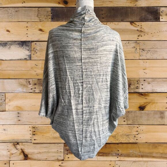 GAP heather gray, lightweight open cardigan w/ batwing sleeves - Picture 6 of 6